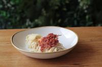 ホテルの敷地内または近くでの食事または食べ物