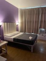The Purple Tree Hostelにあるベッド
