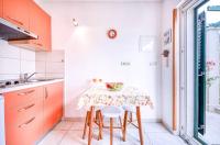 Kuchyňa alebo kuchynka v ubytovaní Apartment Ennio