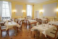 Restoran või mõni muu söögikoht majutusasutuses Hotel Schloss Höhnscheid