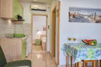 Kuchyňa alebo kuchynka v ubytovaní Apartment Ennio
