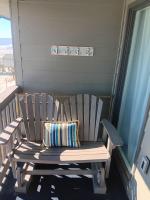 Ein Sitzbereich in der Unterkunft Shore Tails, LLC