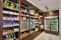 ホテルの敷地内または近くにあるスーパーまたはその他のお店