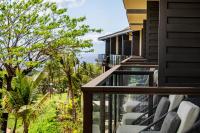 AC Hotel by Marriott Maui Waileaにあるバルコニーまたはテラス