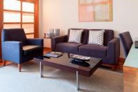 Posezení v ubytování AC Hotel Palencia by Marriott