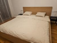 Postel nebo postele na pokoji v ubytování Vltava River Apartment