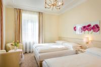 Postel nebo postele na pokoji v ubytování Hotel Scherer