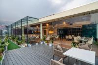 Restaurace v ubytování The White Rock Inn & Dine