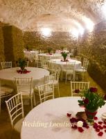 A restaurant or other place to eat at Agriturismo Le Grotte