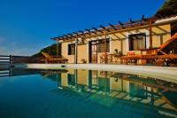 Bazén v ubytovaní Porto Skopelos Villas alebo v jeho blízkosti