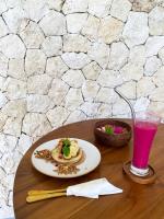 Jídlo v hotelu nebo okolí