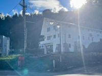 ホテルから撮影された、または一般的な山の景色