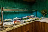 Jídlo v hotelu nebo okolí