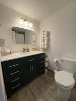 Ein Badezimmer in der Unterkunft Sandestin Bayfront Studio with balcony and breathtaking views