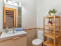 Kúpeľňa v ubytovaní Holiday Home Gardenia by Interhome
