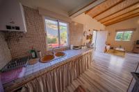 Kuchyň nebo kuchyňský kout v ubytování Casa Rural Buda Terra
