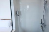 Ruby Mini Hotelにあるバスルーム