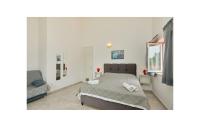 Posteľ alebo postele v izbe v ubytovaní 1 Bedroom Nice Apartment In Saplunara