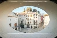 Nespecifikovaný výhled na destinaci Besalú nebo výhled na město při pohledu z apartmánu