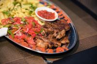 Φαγητό σε αυτό το ξενοδοχείο διαμερισμάτων ή κάπου εκεί κοντά