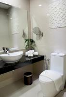 The Waterfront Hotel Kuchingにあるバスルーム