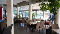 Bazén v ubytovaní Appartement 616, 5 personnes belle vue Mer By Palmazur Vacances alebo v jeho blízkosti
