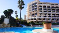 Basen w obiekcie Appartement 556, Vue Mer et piscine By Palmazur Vacances lub w pobliżu