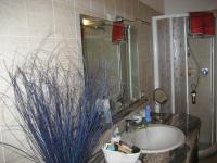 A bathroom at La casa tra i vigneti