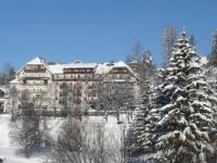 Résidence Le Grand Adret - Très belle vue sur le parc de la résidence et la montagne MAE-3644 v zime