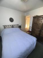 Łóżko lub łóżka w pokoju w obiekcie Résidence Les Gemeaux I - Appartement trois pièces au coeur du village MAE-2304