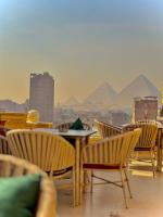 Nespecifikovaný výhled na hory nebo výhled na hory při pohledu z hostelu