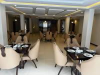 Posezení v ubytování Royal Elite Hotel Kalam by Khan Familia Travels