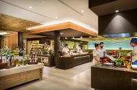 Hrana v oz. blizu hotela