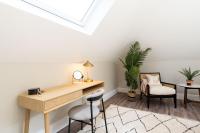 Posezení v ubytování Wellington Place I Your Apartment