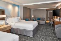 Courtyard Baltimore Downtown/McHenry Rowにあるベッド