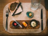 Jídlo v hotelu nebo okolí