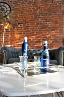 Posedenie v ubytovaní JAWORSKI APART'S - Studio Apartament Premium 40m2 - SELF CHECK IN 24H -bezkontaktowo sam sie meldujesz i wymeldowujesz przez 24h - do Rynku 7min!-FV
