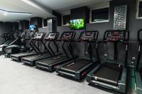 Centrum fitness w obiekcie Hotel Szatmári & Étterem Jászberény