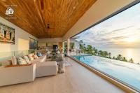 Bazén v ubytování Villa Jugraj - A Perfect Retreat for Your Rejuvenating Vacation in Chaweng Noi Samui nebo v jeho okolí