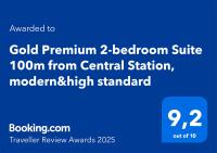 Gold Premium 2-bedroom Suite 100m from Central Station, modern&high standardに飾ってある許可証、賞状、看板またはその他の書類