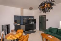 Kuchyň nebo kuchyňský kout v ubytování KOREK Mikulov apartmán