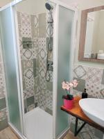 A bathroom at CASA MAFALDA - Rooms, friends and more - Affittacamere, Guest House
