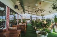 Ảnh trong thư viện ảnh của Dojee's The Floral Home ở Srinagar