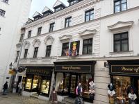 Supermarket alebo iný obchod pri apartmáne alebo v okolí