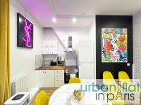 Kuchyňa alebo kuchynka v ubytovaní 156 - Urban YSL Flat in Montorgueil