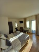 Postel nebo postele na pokoji v ubytování Guest house Skabrin