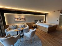 Łóżko lub łóżka w pokoju w obiekcie Hotel Königgut