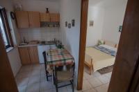 Kuchyňa alebo kuchynka v ubytovaní Apartment Rakić Pomer