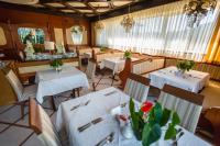 Fotografie z fotogalerie ubytování Hotel Paradiesquelle 4 v destinaci Puchberg am Schneeberg