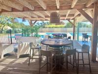 Basen w obiekcie Résidence hôtelière les hameaux de saint cyprien 25 M2 lub w pobliżu